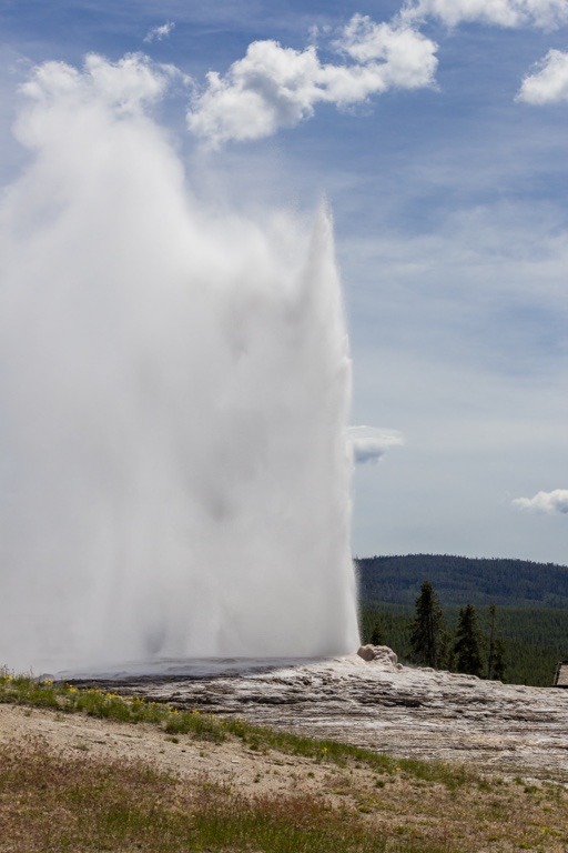 Yellowstone Old Faithful Geyser